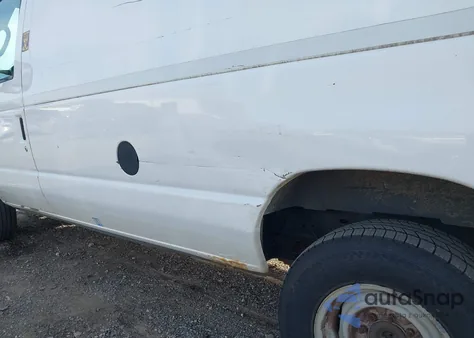 2011 Ford E-250 Commercial z USA, uszkodzony, nr VIN 1FTNE2EL5BDB28798